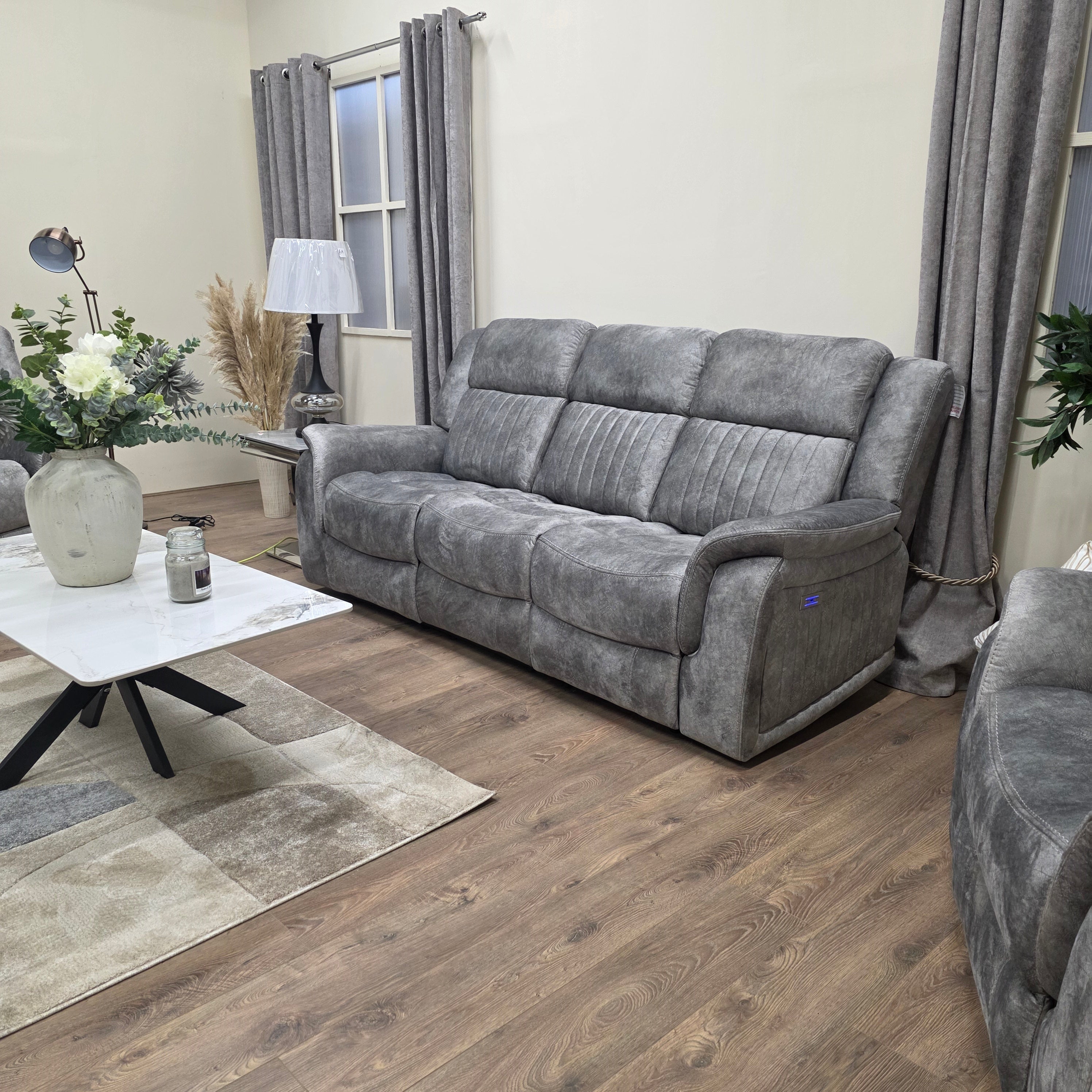 The Washington Electric 3+2+1 Recliner Sofa Set